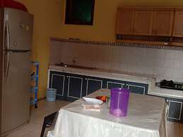 Villa Kota Bunga Azalea