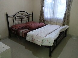 Villa Kota Bunga Cosmos