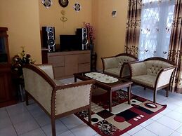 Villa Kota Bunga Melati