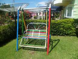 Villa Kota Bunga Protea