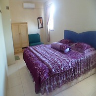 Villa Kota Bunga Protea