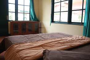 Villa Kota Bunga Sakura