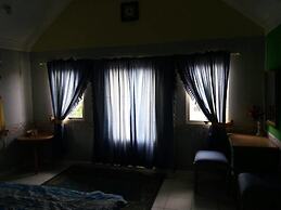 Villa Kota Bunga Sakura