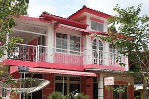 Villa Kota Bunga Sakura