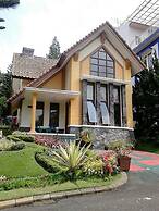 Villa Kota Bunga Sakura