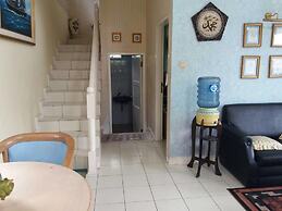 Villa Kota Bunga Sakura