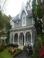 Villa Kota Bunga Seruni