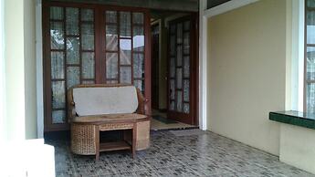 Villa Kota Bunga Teratai