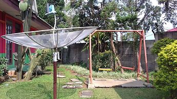 Villa Kota Bunga Teratai