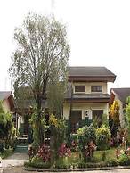 Villa Kota Bunga Teratai