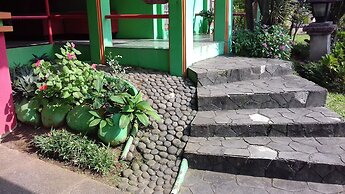 Villa Kota Bunga Teratai