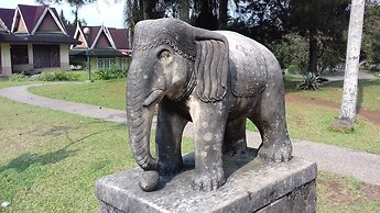 Villa Kota Bunga Teratai