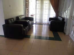 Villa Kota Bunga Teratai