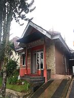 Villa Kota Bunga Tulip