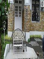 Villa Kota Bunga Tulip