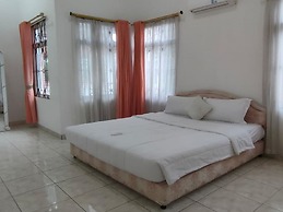 Villa Kota Bunga Anyelir