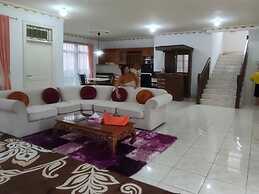 Villa Kota Bunga Anyelir