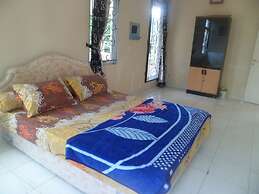 Villa Kota Bunga Aster