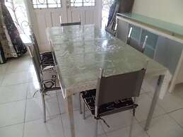 Villa Kota Bunga Aster