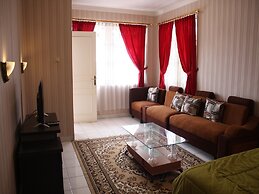 Villa Kota Bunga Aster