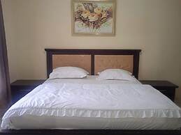 Villa Kota Bunga Allamanda