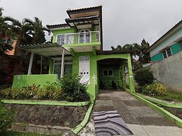 Villa Kota Bunga Allamanda
