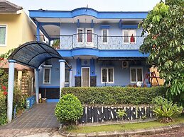 Villa Kota Bunga Allamanda