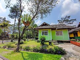 Villa Kota Bunga Allamanda