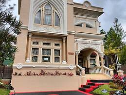 Villa Kota Bunga Allamanda