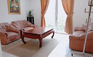 Villa Kota Bunga Allamanda