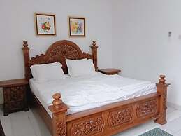 Villa Kota Bunga Allamanda