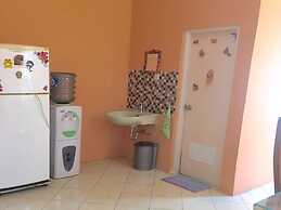 Villa Kota Bunga Camelia