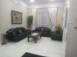 Villa Kota Bunga Camelia