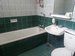 Villa Kota Bunga Camelia