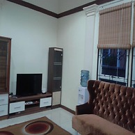 Villa Kota Bunga Dandelion