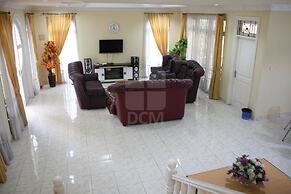 Villa Kota Bunga Dandelion