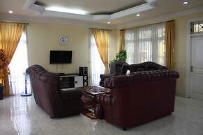 Villa Kota Bunga Dandelion