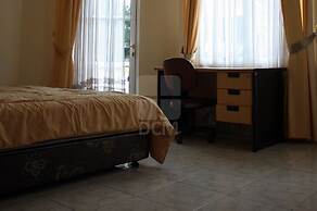 Villa Kota Bunga Dandelion