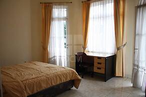 Villa Kota Bunga Dandelion