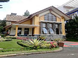 Villa Kota Bunga Lavender