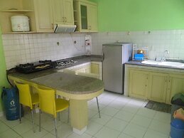 Villa Kota Bunga Mawar