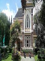 Villa Kota Bunga Peony