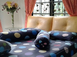 Villa Kota Bunga Dahlia