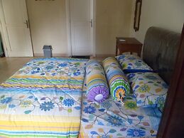 Villa Kota Bunga Violet