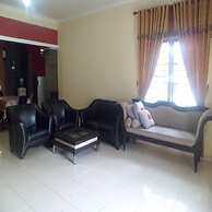 Villa Kota Bunga Violet