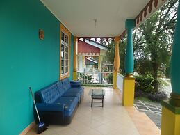 Villa Kota Bunga Violet