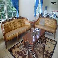 Villa Kota Bunga Violet