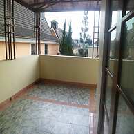 Villa Kota Bunga Violet