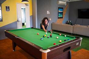 Space Q Capsule Hotel