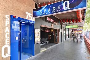 Space Q Capsule Hotel
